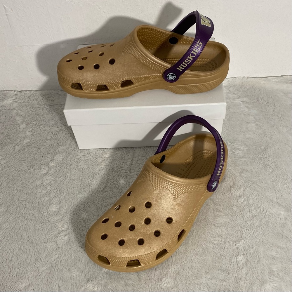 Crocs Washington Huskies Clogs Unisex Men’s Size 10-11 Women’s Size 12-14